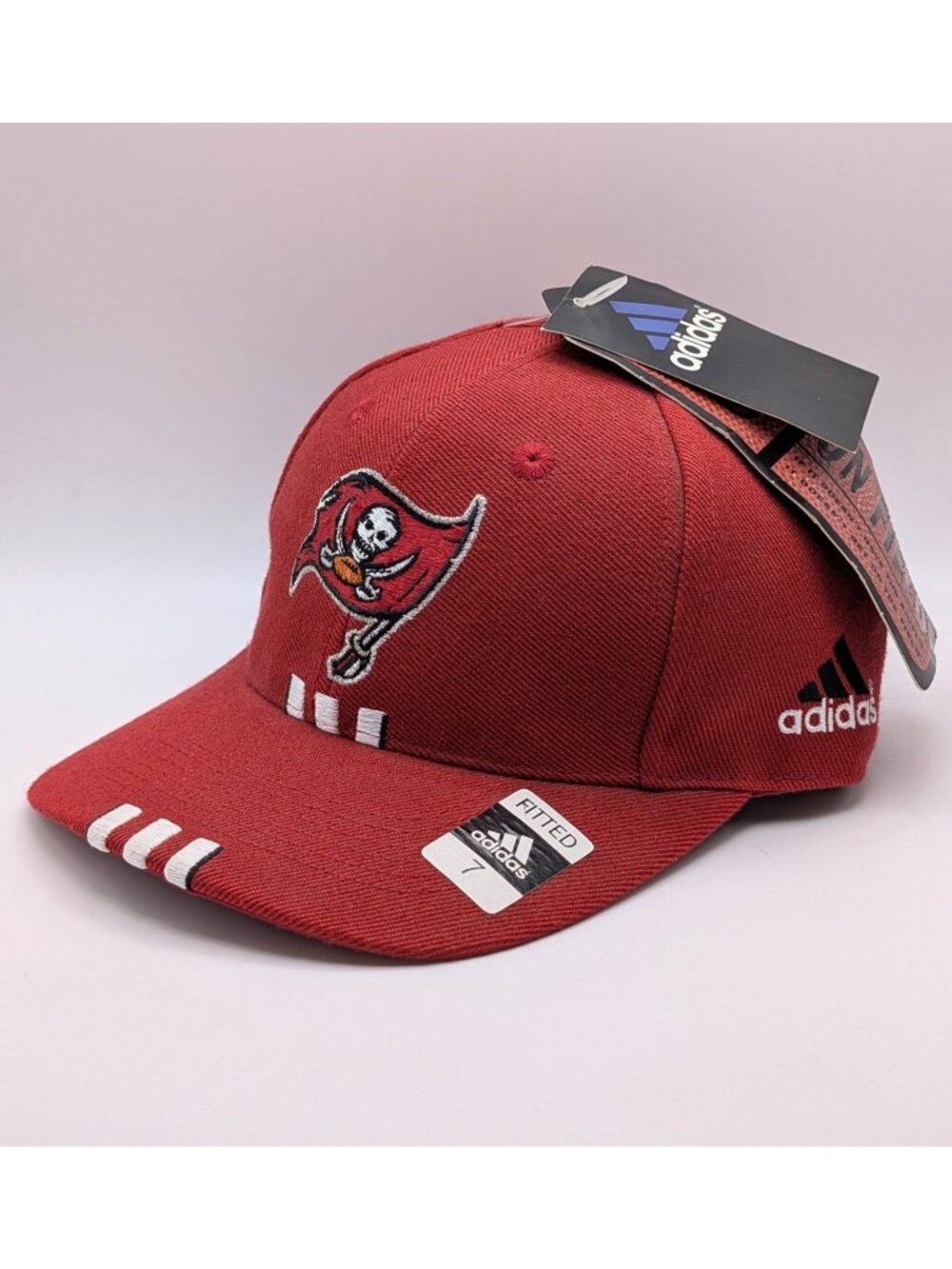 Tampa Bay Buccaneers NFL Vintage Football Hat Adidas Pro Line Size 7 Fitted NEW